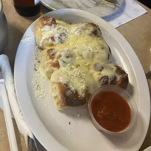 Garlic Knots with Cheese
