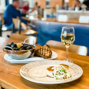 $5 Off Beginnings during happy hour!