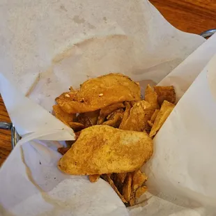 Free homemade potato chips! Sooooo fresh and delicious!
