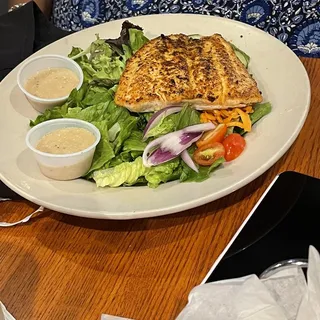 Grilled Salmon Salad