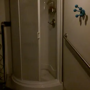 The shower to rinse off and get cleaned up after the float session.