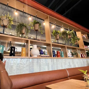 Clean seating and plenty of plants