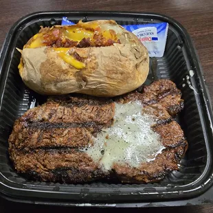 10 oz sirloin with baked potato