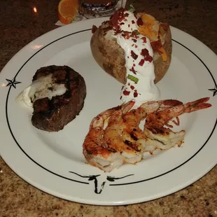 6 oz Maudeen&apos;s Center-Cut Filet, added some grilled shrimp