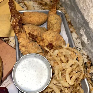 a tray of fried food