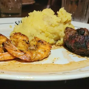 6 Oz steak and shrimp