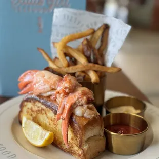 Lobster roll