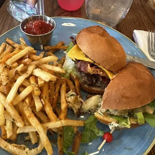 The Mobley Cheeseburger
