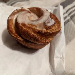 Orange blossom cardamom bun