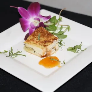 Croque Monsieur with Roasted Garlic Apricot Jam