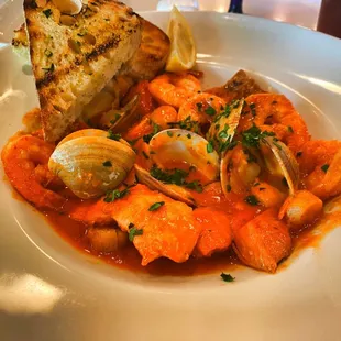 Seafood Cioppino