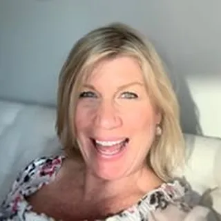 Claudia W.