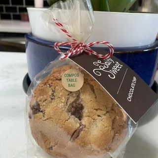 1 Dozen Chocolate Chip Cookies