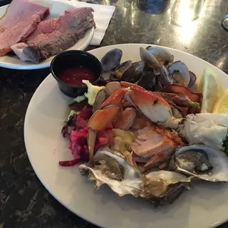 1lb Dungeness Crab Legs