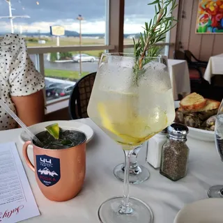 Nectarine Moscow Mule