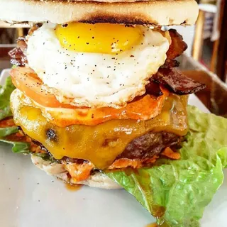 Salud Brunch Burger (Sat/Sun 12pm-4pm ONLY)