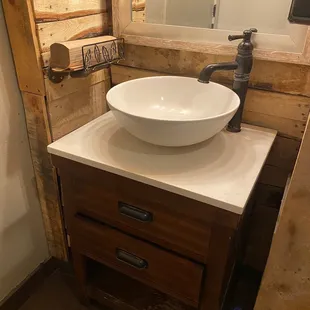 bathroom -- very clean