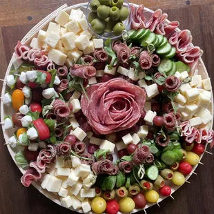 Large Char-Board.  Crackers served on the side.