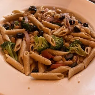 pasta with broccoli and olives