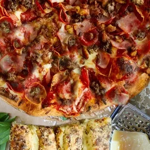 Carnivore Pizza
