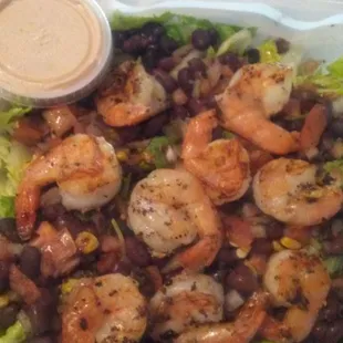 Grilled shrimps salad... soooooo good