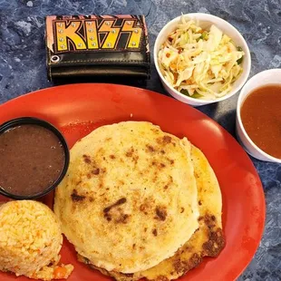 Pupusas revueltas always hits the spot