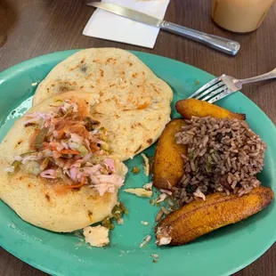 2 Pupusa Combo, Side Casamiento