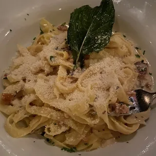 Fettuccine Alla Carbonara