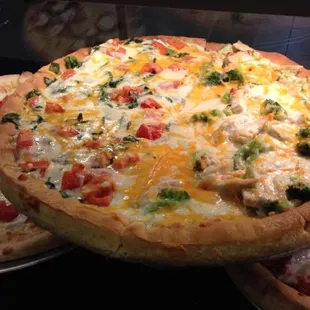 Tomato, Spinach Ranch &amp; Broccoli Chicken Ranch Deep Dish.