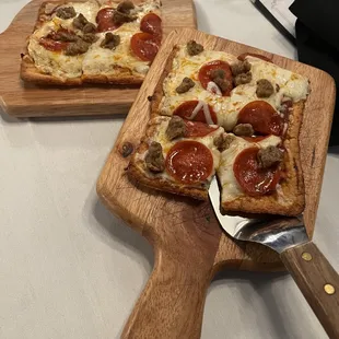 Gluten Free Cauliflower Flatbread