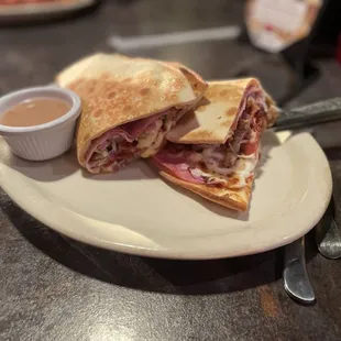 Mama Daphane sandwich