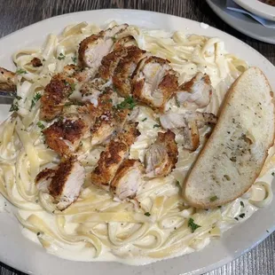 Fettuccine Alfredo
