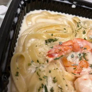 Shrimp Shrimp Fettuccine Alfredo