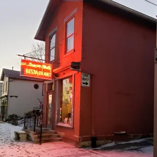Storefront for Sam and Ethel&apos;s
