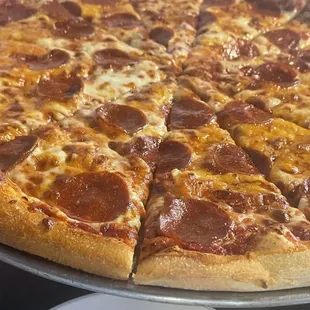 18 inch 5-cheese with added pepperoni