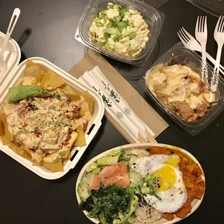 Poke Nachos