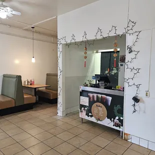 interior, ramen and noodles