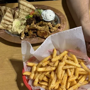 Ultimate Plate with Fries
