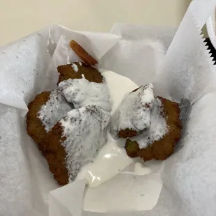 Falafel extra crispy with white sauce