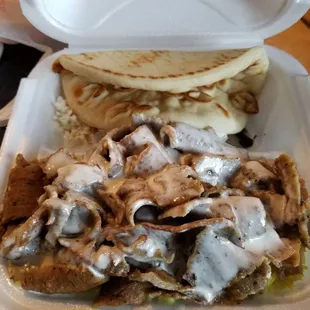 Lamb gyro platter.