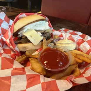 Juicy Lucy Burger - The cheese was on top &amp; not inside like a regular juicy Lucy