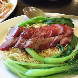 BBQ Pork Lo Mein /