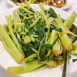 Ong-Choy w/ Chili & Bean Curd Sauce /