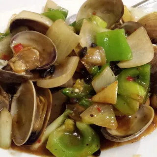 40. Clam with Black Bean Sauce Luncheon Special