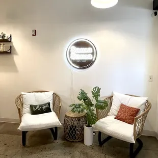 Beautiful seating and also great picture to take for your feed