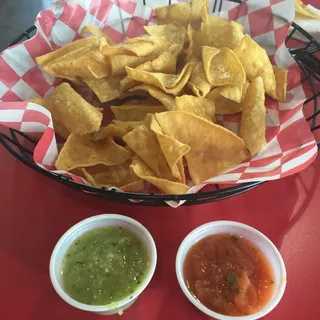 CHIPS & SALSA
