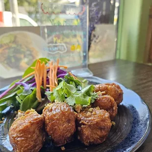 Garlic wings appetizer. Excellent flavors and texture.