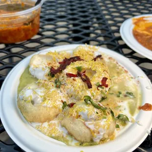 Dahi sev puri