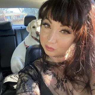 Isabella E.