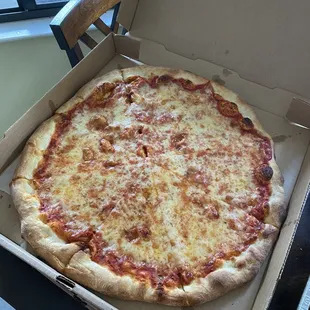 Large cheese pizza